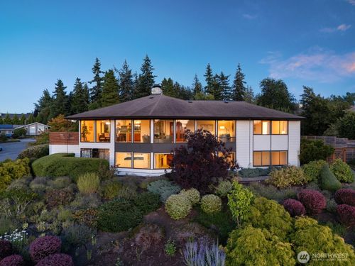 1011 E Toledo St, Bellingham, WA, 98229-2109 | Card Image