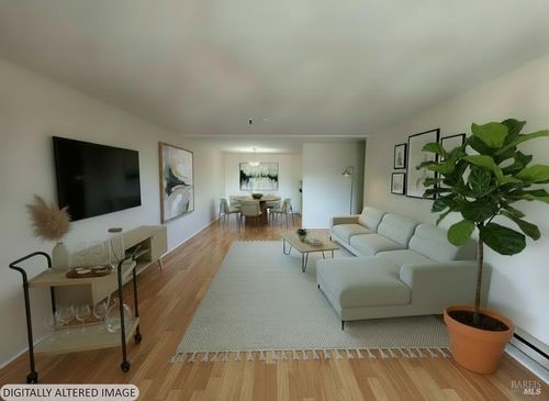270-1540 Center Rd, Novato, CA, 94947-7313 | Card Image