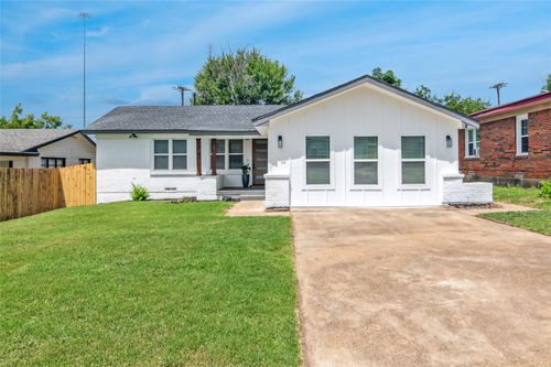 4141 Huckleberry Cir, Dallas, TX, 75216-6036 | Card Image