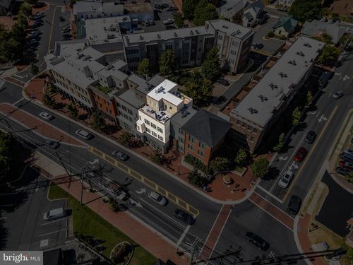 702 Elden St, HERNDON, VA, 20170-4634 | Card Image