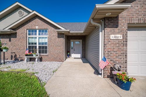 13885 N Frink Rd, HALLSVILLE, MO, 65255-8705 | Card Image