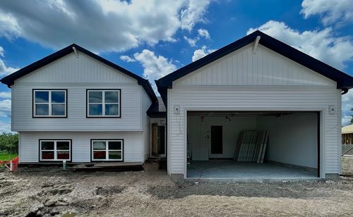 1416 Lilac Ln, Harvard, IL, 60033-3721 | Card Image