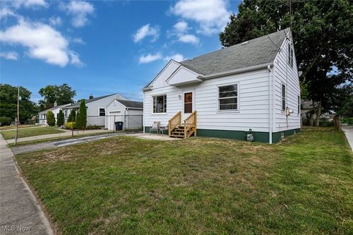 41 W Woodsdale Ave, Akron, OH, 44301-2840 | Card Image