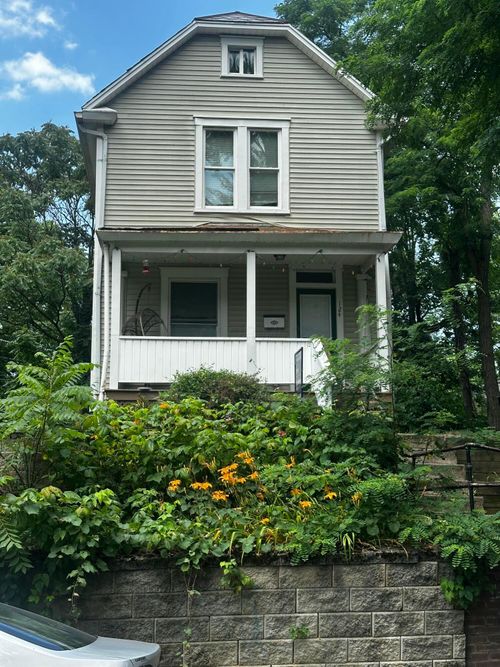 124 W Blake Ave, Columbus, OH, 43202-2819 | Card Image