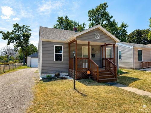 933 E 3rd, Hutchinson, KS, 67501 | Card Image