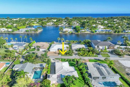 3216 Karen Dr, Delray Beach, FL, 33483-6206 | Card Image