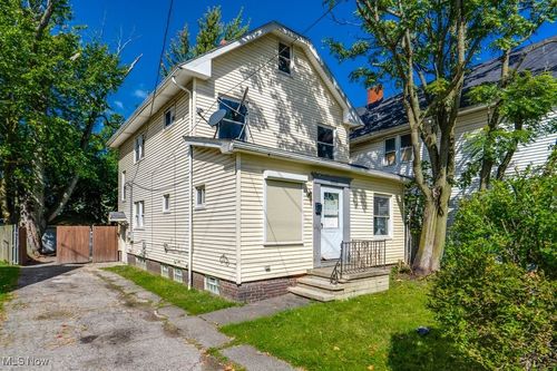 4056 E 123rd St, Cleveland, OH, 44105-5456 | Card Image