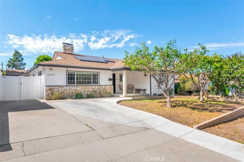 10141 Scoville Ave, Sunland, CA, 91040 | Card Image