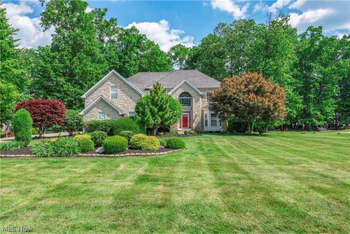 6424 Oak Point Ests, Lorain, OH, 44053-1874 | Card Image