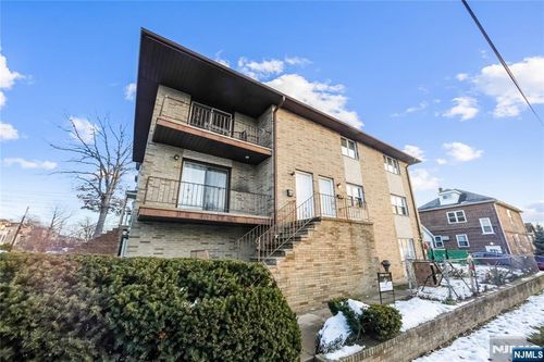 436 Washington Ave, Cliffside Park, NJ, 07010-1864 | Card Image