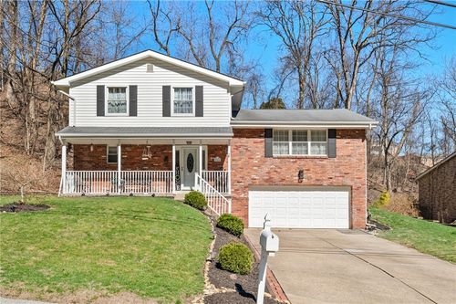 206 Cool Springs Rd, White Oak, PA, 15131-2004 | Card Image
