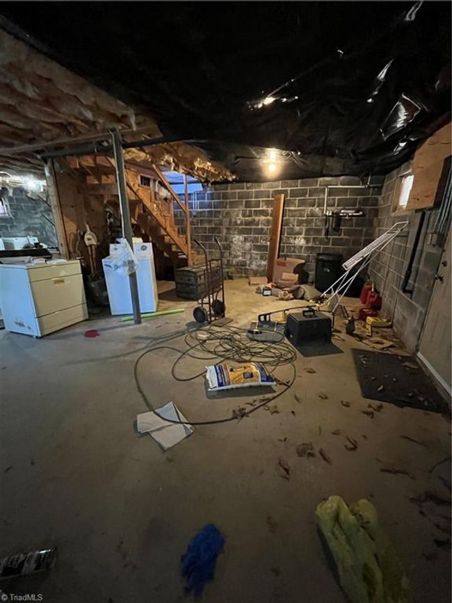 1972 Big Horse Creek Rd, House other with 3 bedrooms, 2 bathrooms and null parking in Lansing NC | Image 41