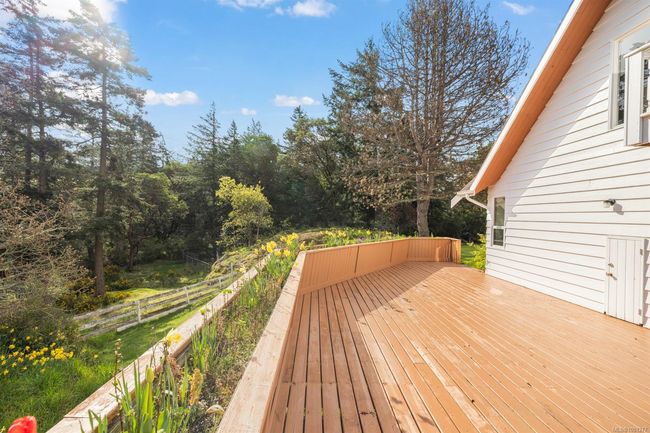 View of deck | Image 6