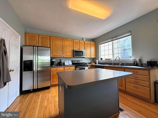 6659 Patent Parish Ln, Townhouse with 3 bedrooms, 3 bathrooms and null parking in ALEXANDRIA VA | Image 4