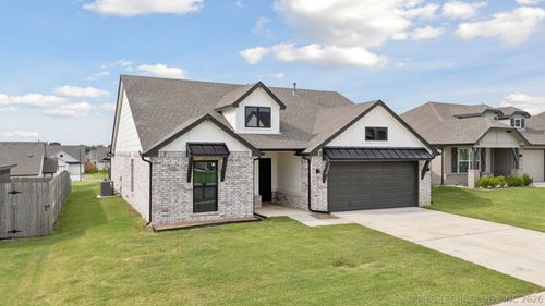 7404 E 89th Pl N, Owasso, OK, 74055-7997 | Card Image