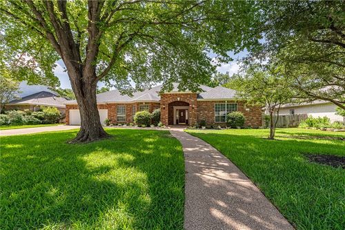 2006 Spring Creek Drive, College Station, TX, 77845 | Card Image