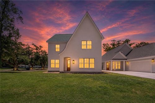 350 S 9th St, Ponchatoula, LA, 70454-3706 | Card Image