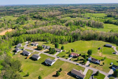 334 Westwood Dr, London, KY, 40741-9369 | Card Image