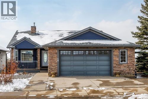 20 Hillcrest Blvd, Strathmore, AB, T1P1X1 | Card Image