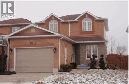 1010 Lemonwood Cres, Windsor, ON, N9G2R7 | Card Image