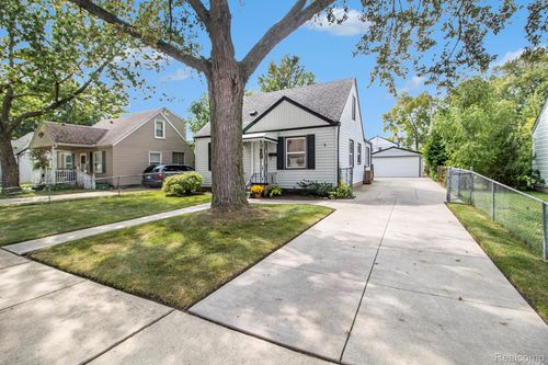 26671 Chippendale St, Roseville, MI, 48066-5516 | Card Image