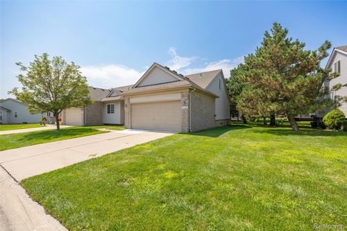 41270 Chancellor Ct, Clinton Twp, MI, 48038-5852 | Card Image