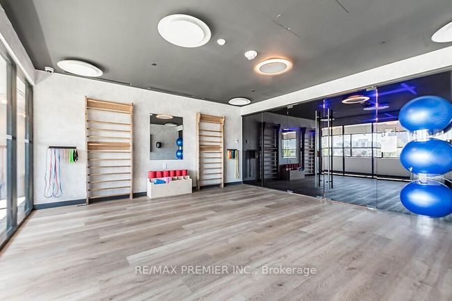 1620 - 86 Dundas St E, Condo with 2 bedrooms, 2 bathrooms and null parking in Mississauga ON | Image 25