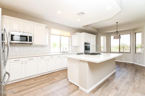 10913 E Butherus Dr, Scottsdale, AZ, 85255-1851 | Card Image