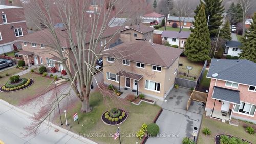 231 Perth St, Brockville, ON, K6V5E7 | Card Image