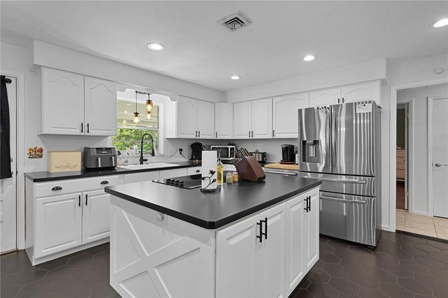 2022 Edgewood Rd, House other with 3 bedrooms, 3 bathrooms and null parking in LEESBURG FL | Image 10