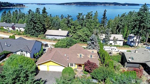 169 Sky Vista Pl, Camano Island, WA, 98282-7272 | Card Image