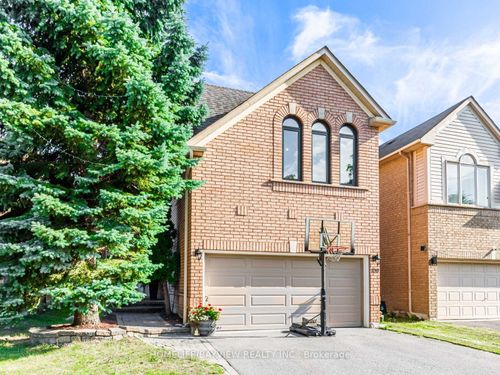 109 Thicket Cres, Pickering, ON, L1V6S5 | Card Image
