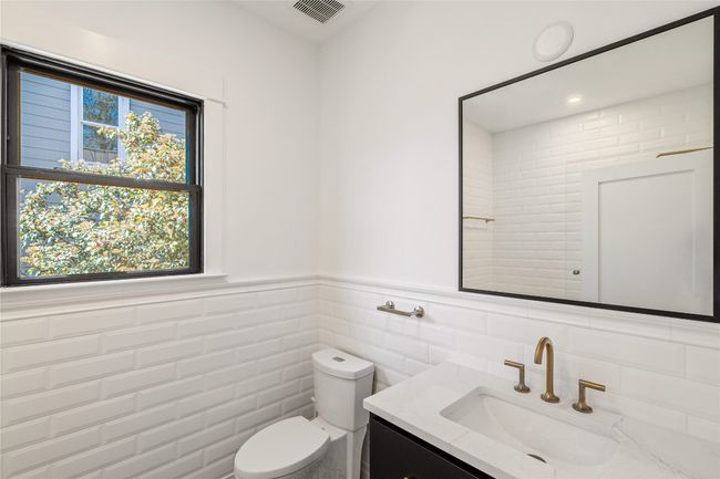 Guest bath located on the main level | Image 20