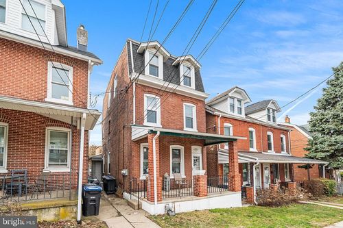 131 W 4th Ave, CONSHOHOCKEN, PA, 19428-1602 | Card Image