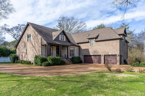 6400 Harding Pike, Nashville, TN, 37205-4012 | Card Image