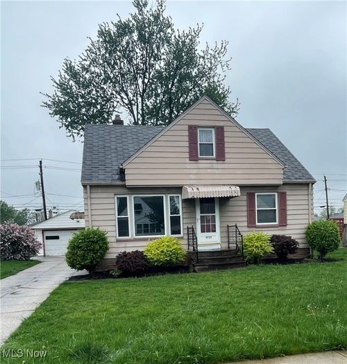 4728 Summer Ln, Brooklyn, OH, 44144-3051 | Card Image