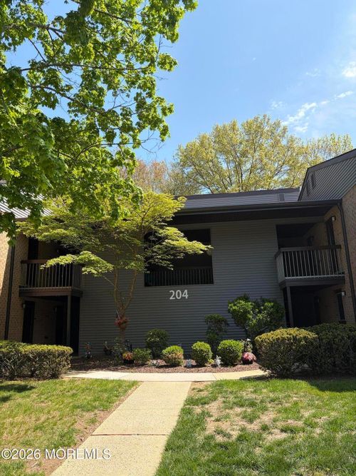 204 K Covered Bridge Boulevard, Manalapan, NJ, 07726 | Card Image