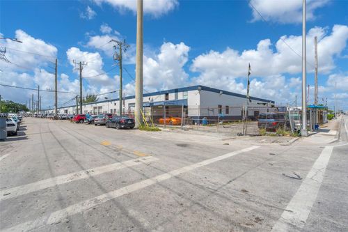 5214-3500 Nw 54th St, Miami, FL, 33142 | Card Image