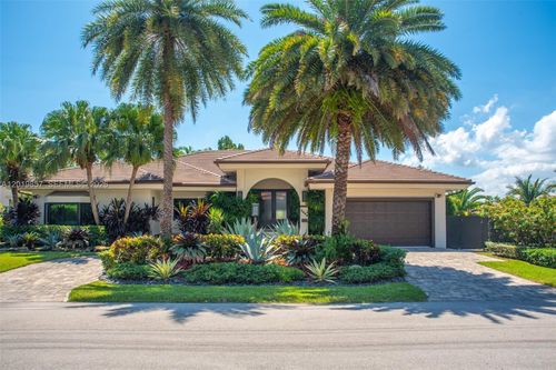 3444 Ne 167th St, North Miami Beach, FL, 33160-3852 | Card Image