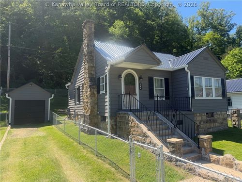 3239 Old Logan Road, Logan, WV, 25601 | Card Image