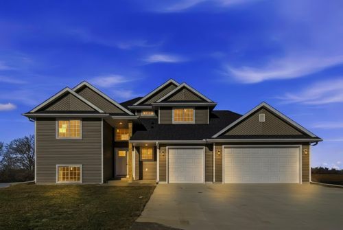 1801 13th Ave Ne, Austin, MN, 55912 | Card Image