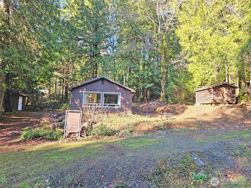 121 Bay View Ave, Brinnon, WA, 98320-9548 | Card Image