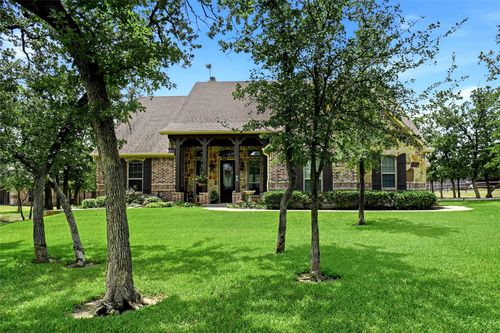 244 S Natural Springs Ln, Azle, TX, 76020-1379 | Card Image