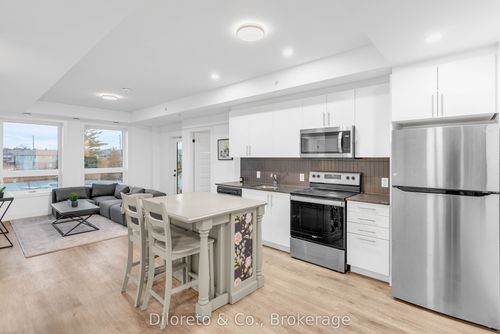 207-26 Lowes Rd W, Guelph, ON, N1G0H4 | Card Image