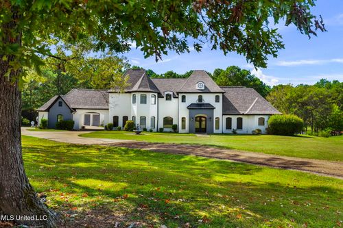 131 Lakeshire Pkwy, Canton, MS, 39046-5342 | Card Image
