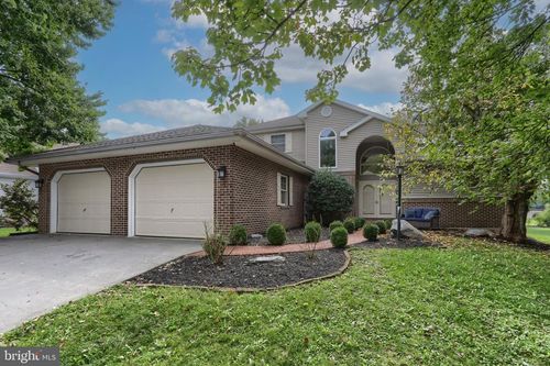 717 Brookside Ln, LEBANON, PA, 17042-9476 | Card Image