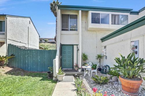 8723 Ildica St, Spring Valley, CA, 91977-3526 | Card Image
