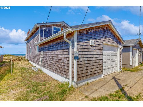 1321 N Pacific Ln, Rockaway Beach, OR, 97136-1028 | Card Image