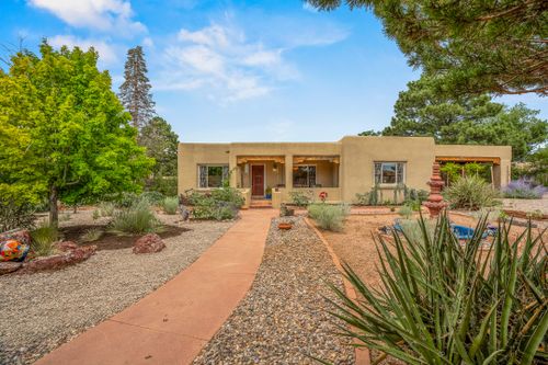 507 & 509 E Coronado Road, Santa Fe, NM, 87505 | Card Image