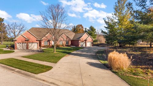 5540 Fountain View Dr, Wheatfield, IN, 46392-7053 | Card Image